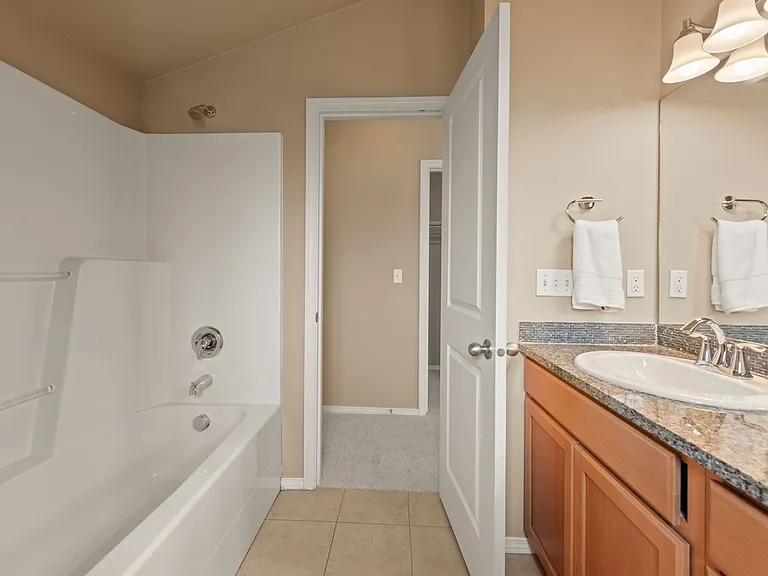 10134 Holman Rd NW #B — Photo 19