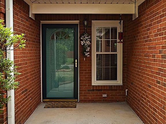 3rd image of 140 Paul Revere Dr