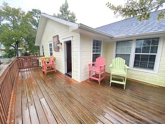 4th image of 4928 Polk Ave #2