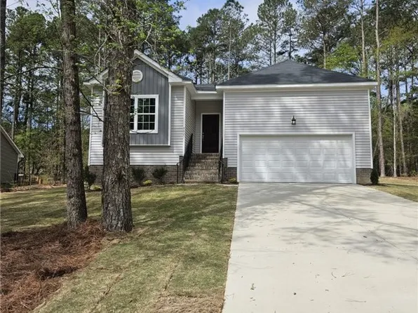 8027 Royal Dr, Sanford, NC 27332