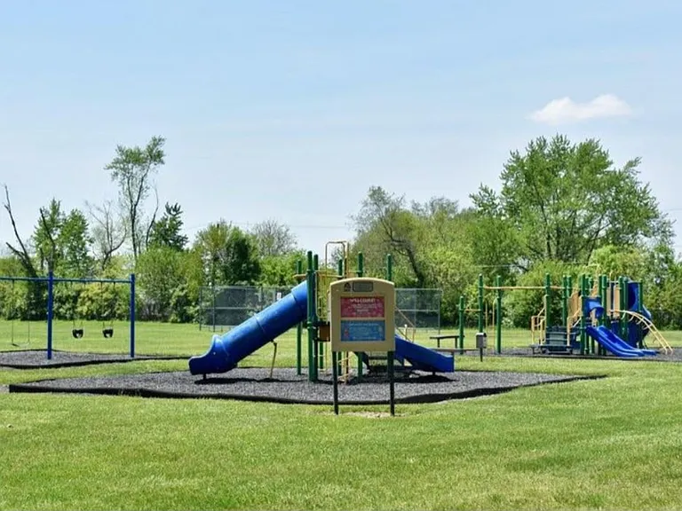 4134 Silver Oak Way — Photo 15