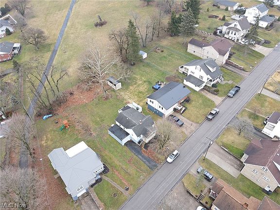 2nd image of 123 Parshall Ave