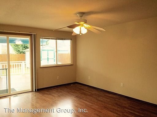 2nd image of 15815 NE 91st St