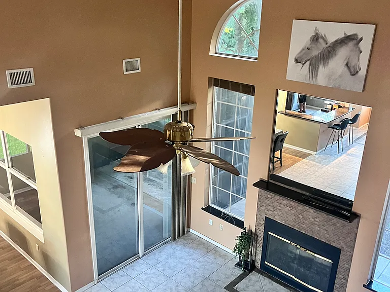 3900 Oak Crest Cir — Photo 5