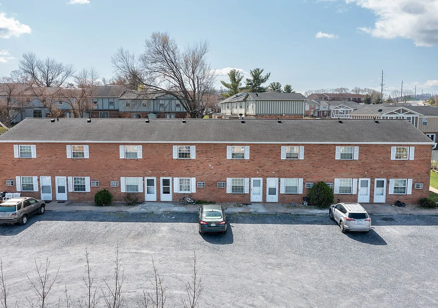 Apartment for Rent — Photo 1