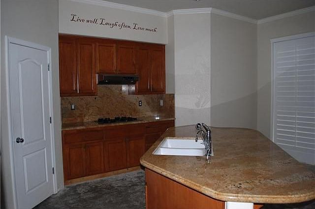 2nd image of 633 Dunwood Ct