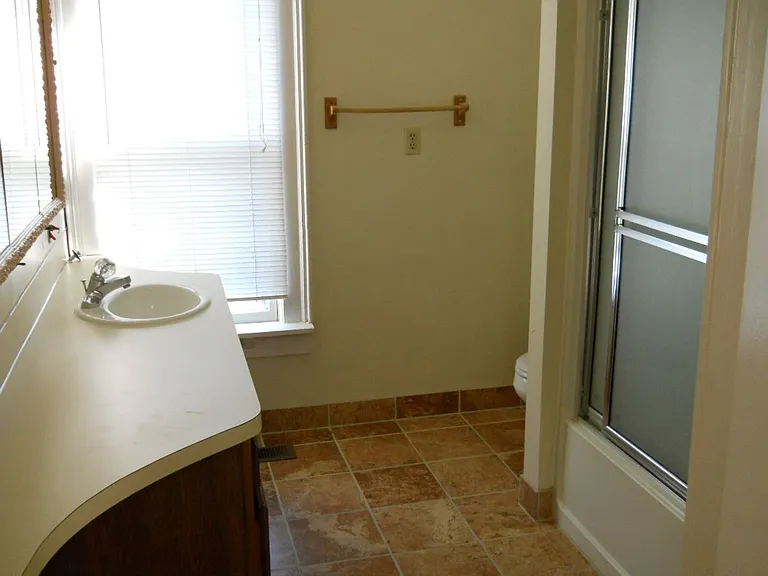 816 Madison St — Photo 10