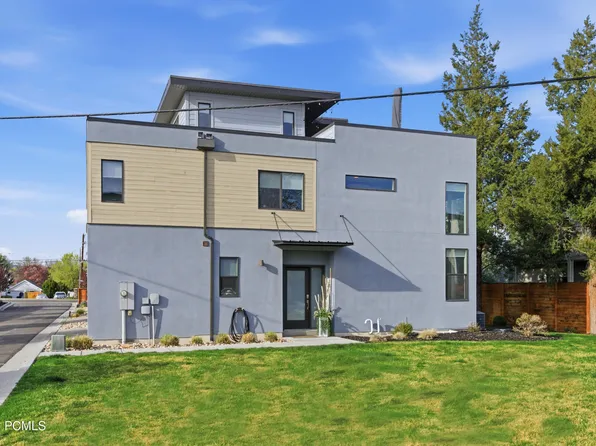 4529 S Bleecker Pl, Millcreek, UT 84117