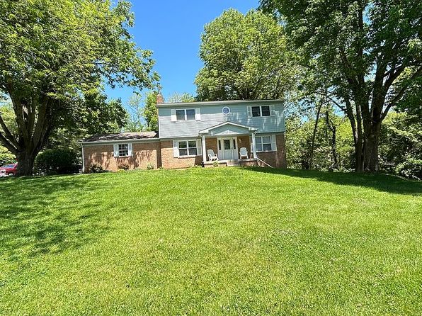 15830 E Lake Shore Drive North Ct