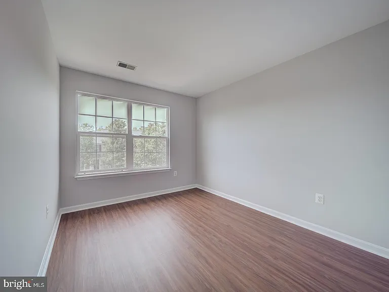 8241 Humphrey Ln — Photo 43