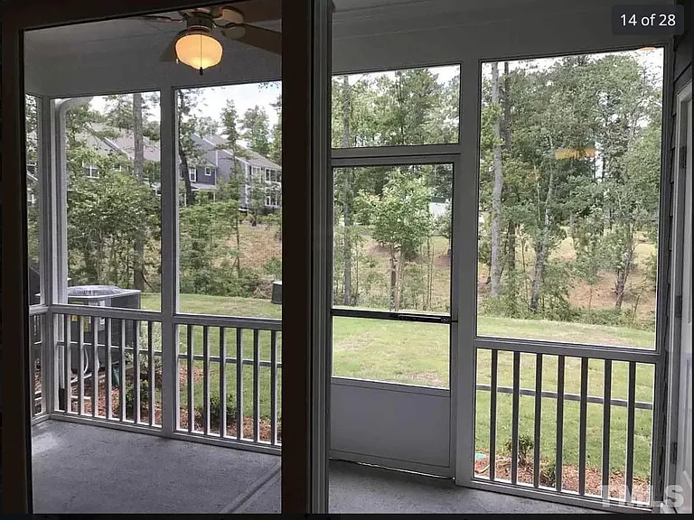 114 Secret Grove Ln — Photo 5