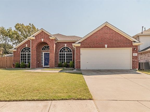 3rd image of 5824 Robins Way