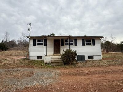 1120 Player Rd, Gretna, VA, 24557