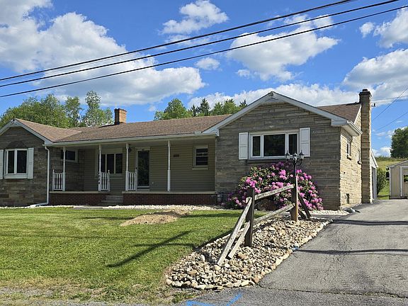 2nd image of 1084 E Eschbach Rd