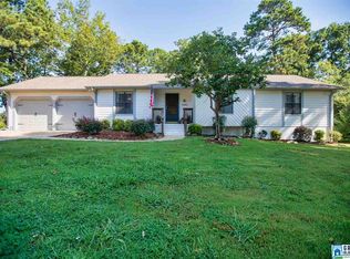 1364 Shades Run Cir, Birmingham, AL 35244