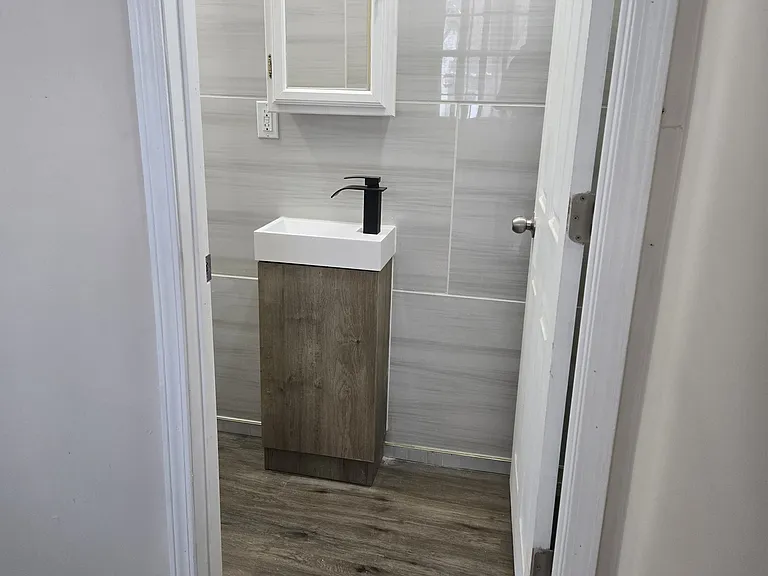 1313 Benton St — Photo 12
