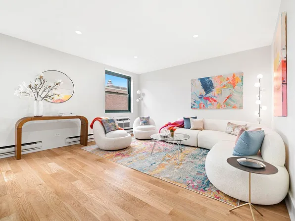 626 Washington St APT 5A, New York, NY 10014