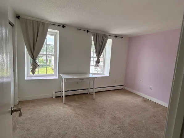 1271 Pawtucket Blvd APT 4, Lowell, MA 01854