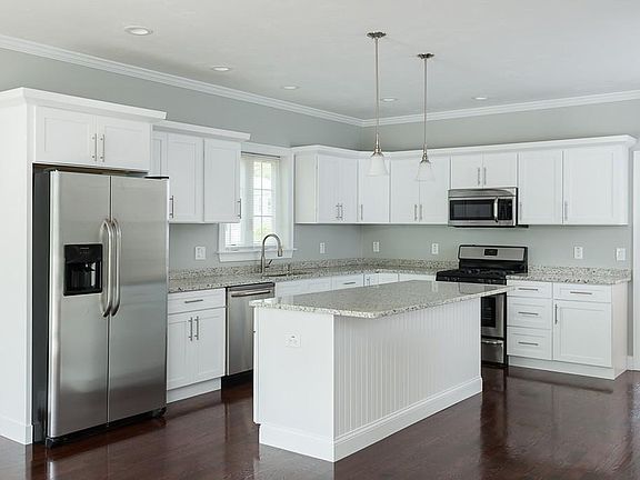 3rd image of 78 Highview St #78