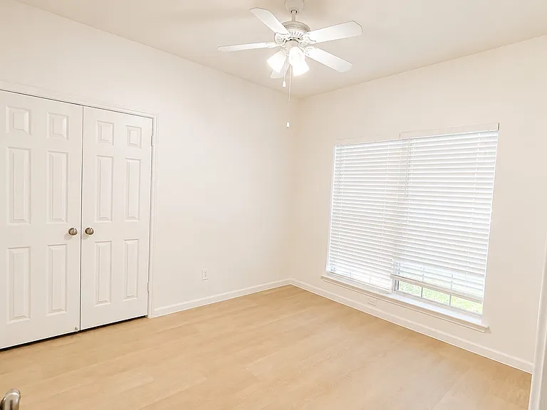 306 N Mount Rushmore Dr — Photo 14