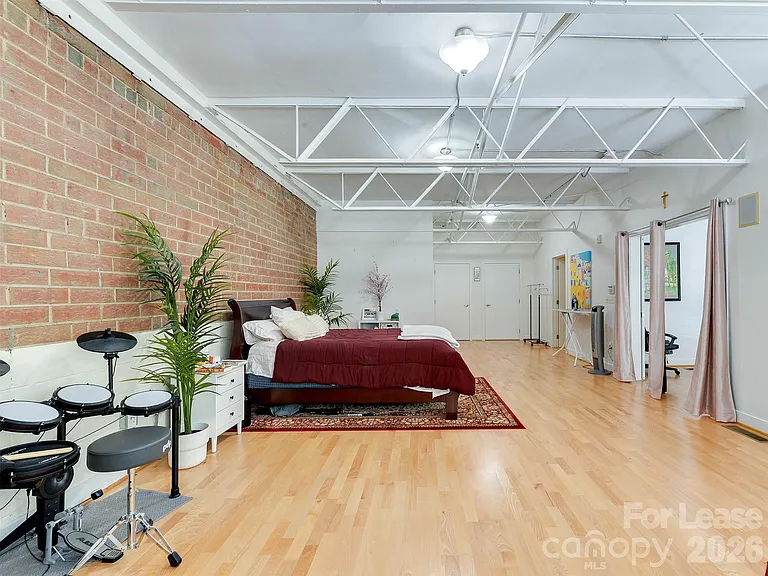 909 Westmere Ave — Photo 35