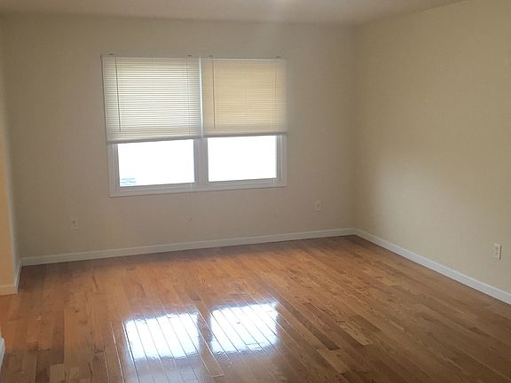 Spacious Dining Room