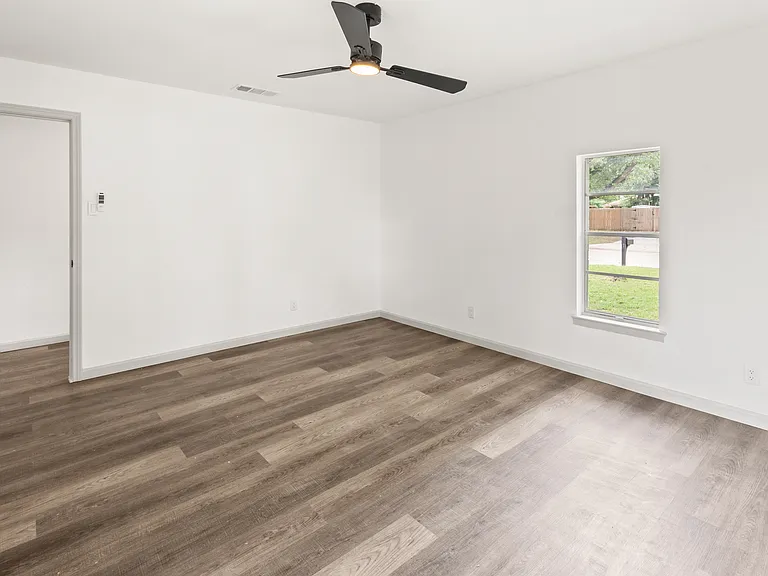 3812 David Ln — Photo 29