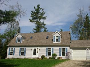 445 George Schnopp Rd, Hinsdale, MA 01235