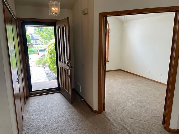 4th image of 2175 Brinston Ave