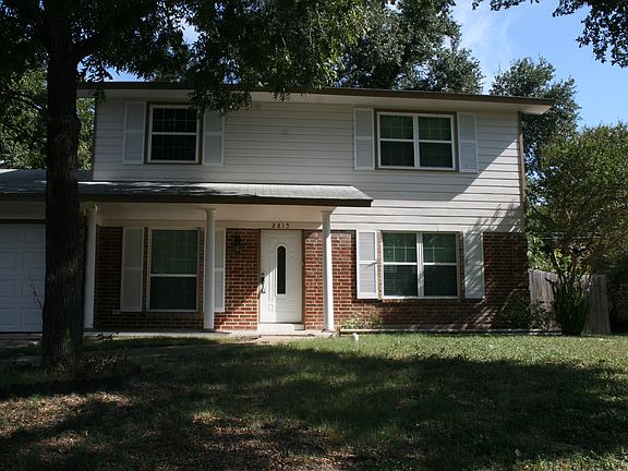 3rd image of 2815 Briarfield Dr