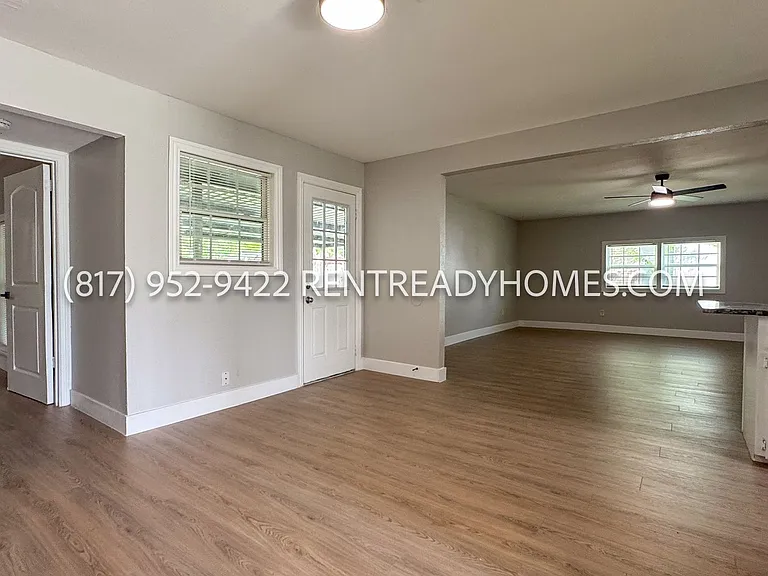 2613 Fairbrook St — Photo 11