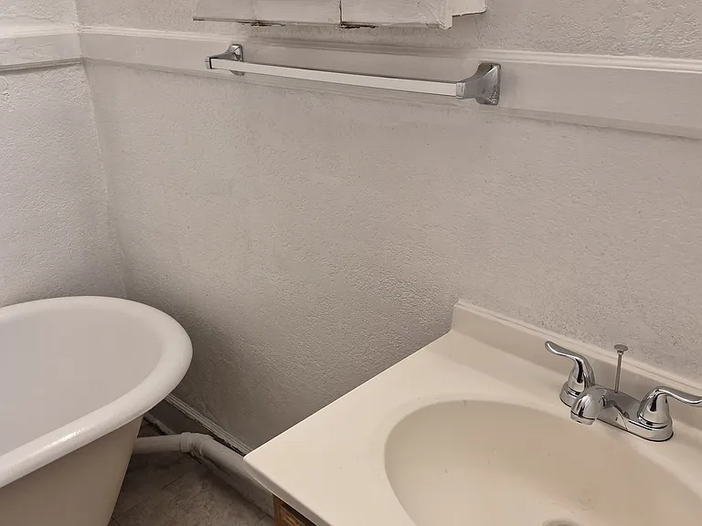 2210 E Mississippi Ave #9 — Photo 5