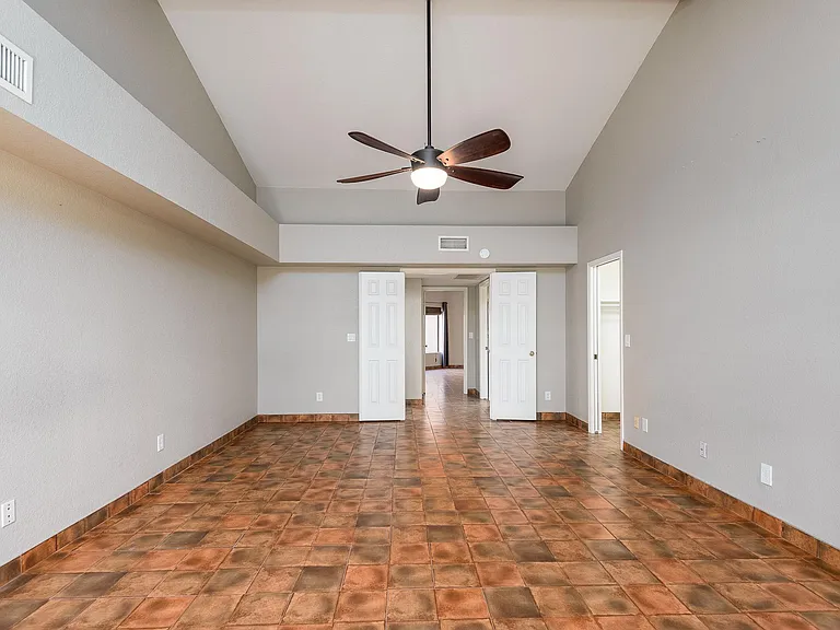 5505 E Desert Hills Dr — Photo 22