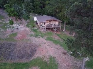 95 Holiday Dr, Florien, LA 71429