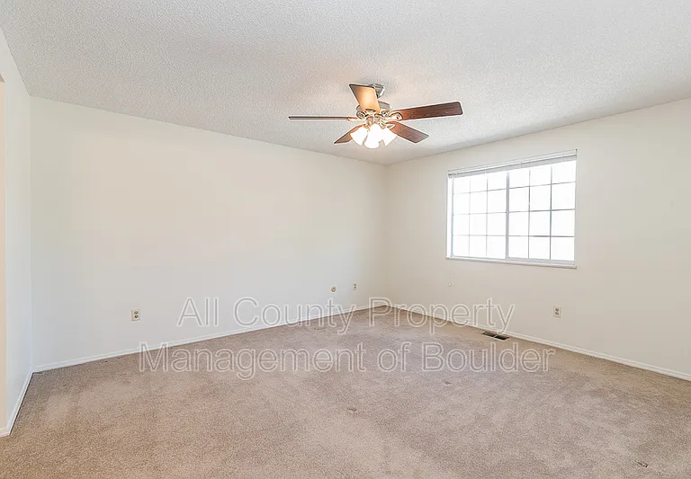 3839 Paseo Del Prado — Photo 12