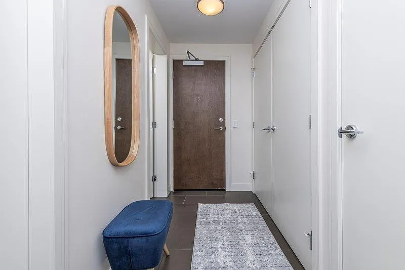 2 bed, 1182 sqft, $4,000 — Photo 2