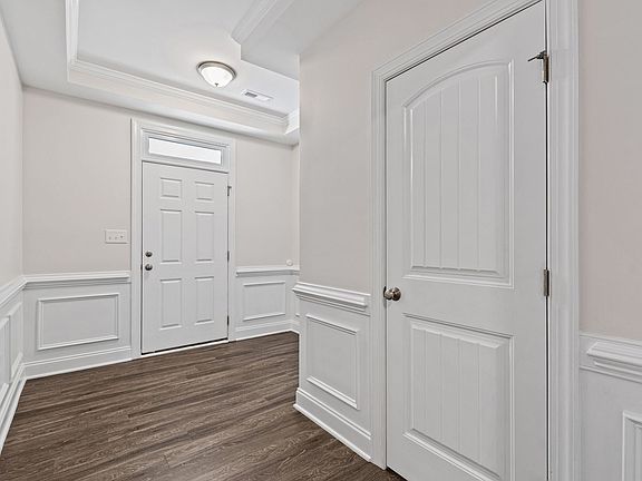 3rd image of 116 Galway Glenn Ln