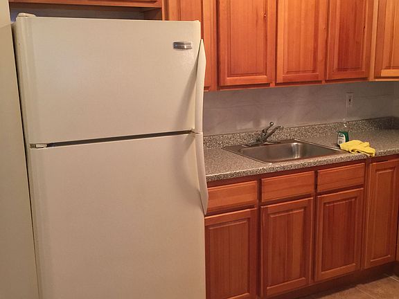 2nd image of 3037 30th St APT 3F
