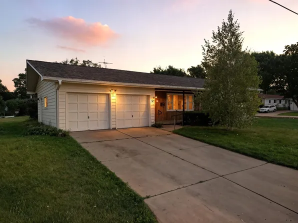 301 Barbara St, Verona, WI 53593