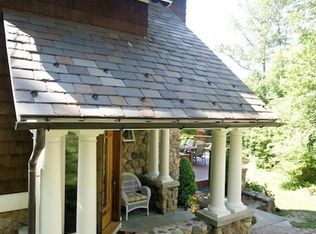 19 Sandy Beach Rd, Middlebury, CT 06762