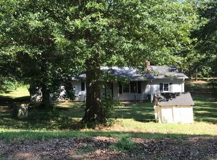 105 Woodland Dr, Danielsville, GA 30633