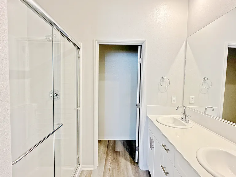 2711 Erebus Ct — Photo 7