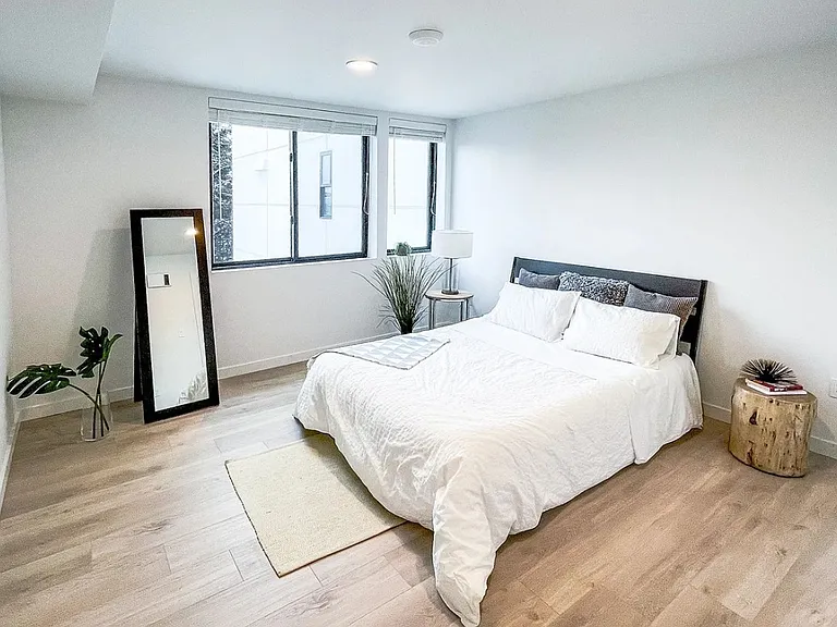 Edric Apartments — Photo 9