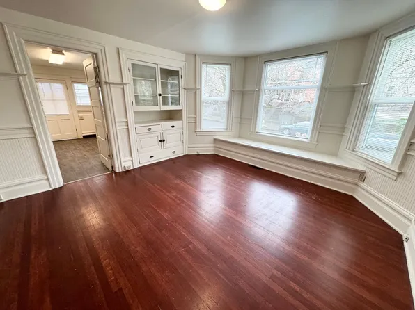 L0621, 2735 SE Clinton St APT A, Portland, OR 97202