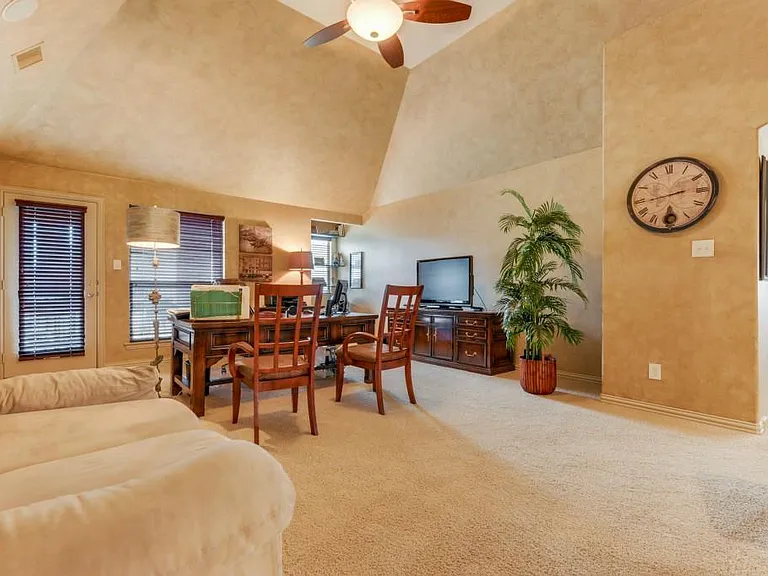 7005 Kenswick Dr — Photo 8