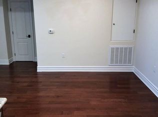 11100 Riverside Dr, North Hollywood, CA 91602
