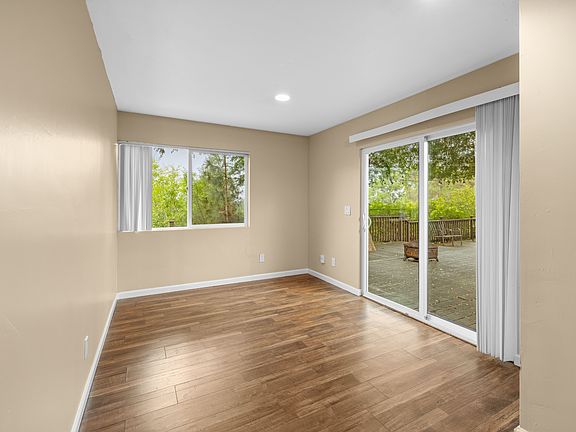 5th image of 5423 Mary Lane Dr
