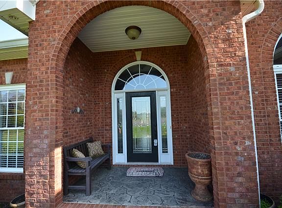 2nd image of 3009 Edgemont Dr