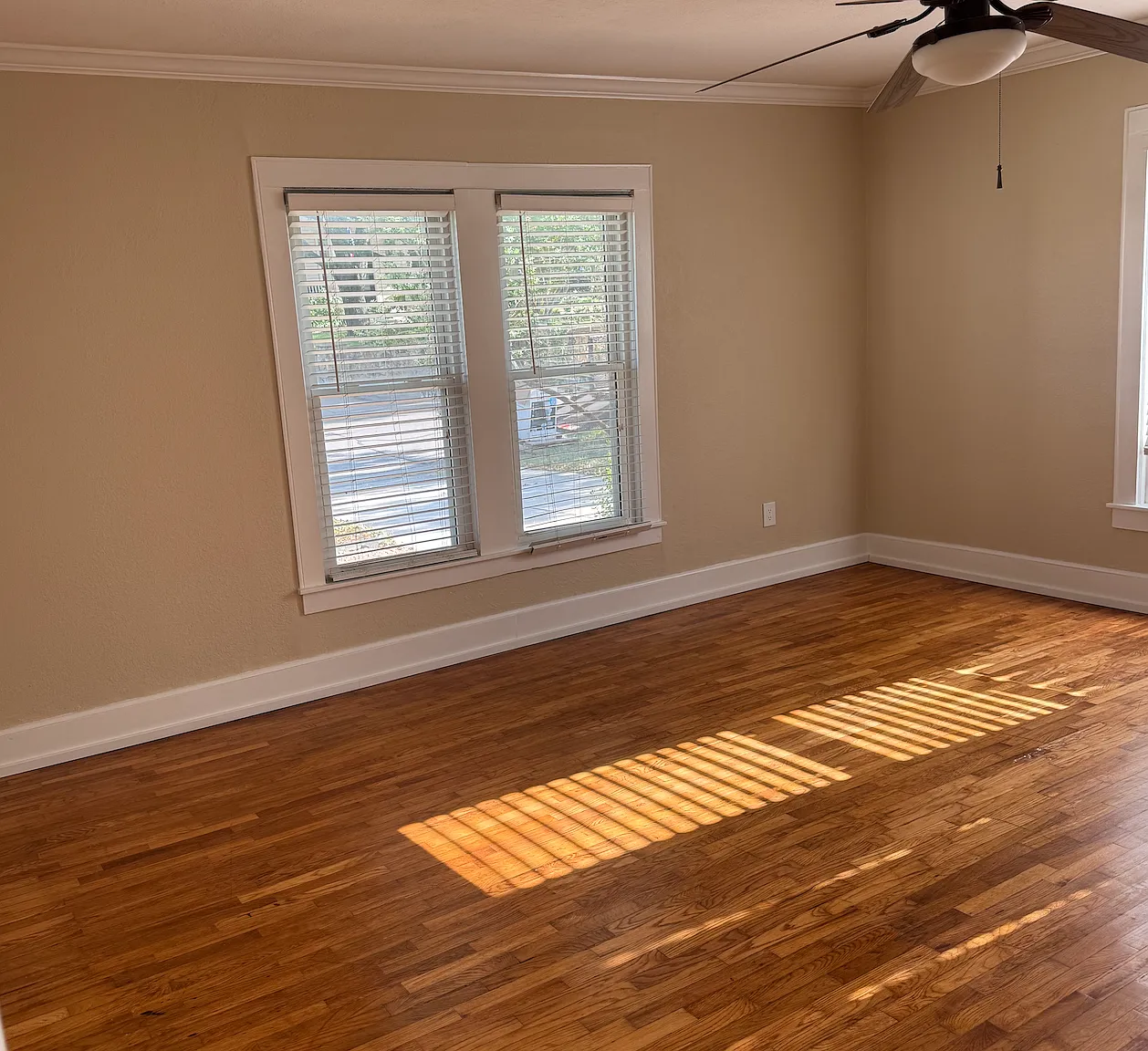 1 bed, 850 sqft, $1,800 — Photo 3
