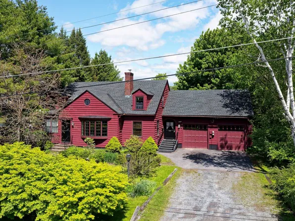 32 Thrall Avenue, Rutland City, VT 05701